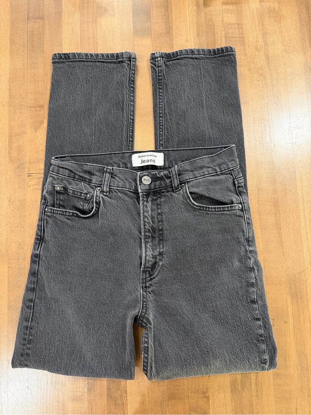 💚 REFORMATION Straight Leg Jeans 💚